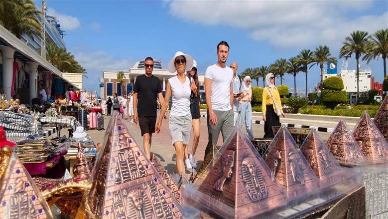 ميناء الإسكندرية يستقبل 4335 شخصاً على متن السفينة السياحية «Aroya» في رحلتها الرابعة