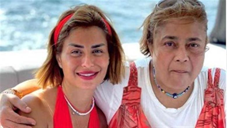 منة فضالي: والدتي أصيبت بشلل بسبب زواجي سرا