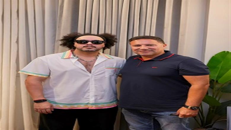 «5 أغنيات».. كواليس تحضيرات عبدالفتاح الجريني لألبومه الجديد (صور)