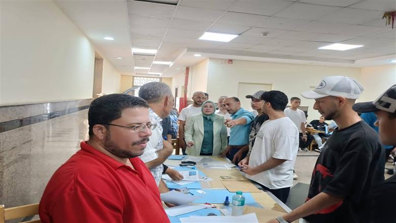 نائب رئيس جامعة بنها تتفقد اختبارات القدرات بكليتي علوم الرياضة والفنون التطبيقية