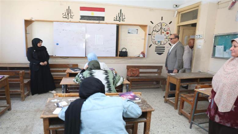 إصابة 6 طلاب بحالات إغماء في لجان الثانوية العامة بالمنيا