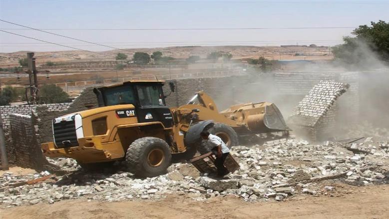 إزالة التعديات بأسوان