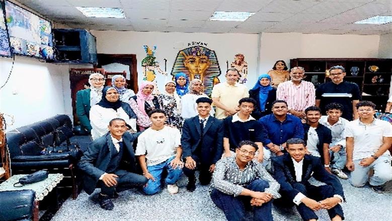 وكيل «تعليم أسوان» يدعم مبادرات اتحاد الطلاب: الشباب شركاء في بناء المستقبل