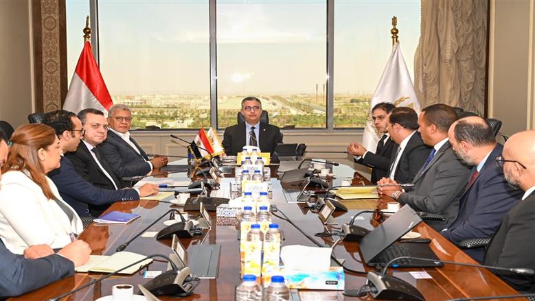 وزير التموين يبحث الحلول التكنولوجية لدعم تطوير المنصة الرقمية لمشروع «كاري أون»