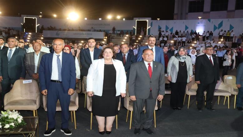 محافظ القليوبية يشهد تخريج أول دفعة من جامعة بنها الأهلية