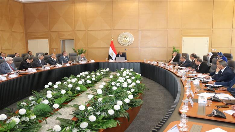  وزير الكهرباء يتابع مجريات تنفيذ خطة العمل لرفع كفاءة استخدام الطاقة والالتزام بالمعايير