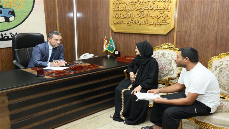 محافظ المنوفية يصرف مساعدات مالية للمستحقين وذوي الهمم بسرس الليان
