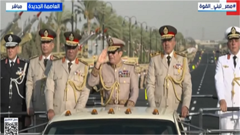 الرئيس السيسي يقوم بجولة تفقدية بمقر القيادة الاستراتيجية بالعاصمة الجديدة