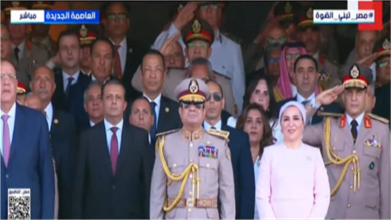 الرئيس السيسي يشهد عزف السلام الجمهوري لدى وصوله افتتاح مقر القيادة الاستراتيجية بالعاصمة الجديدة