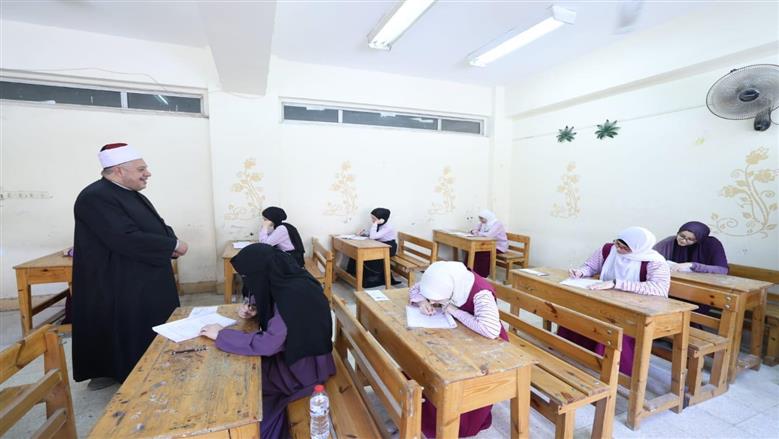 انتظام امتحان البلاغة للثانوية الأزهرية دون شكاوى