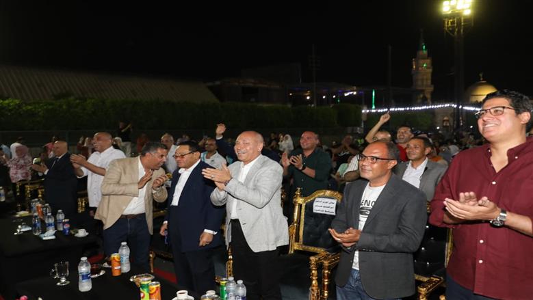 محافظ القاهرة يحتفى بفوز المنتخب الوطنى