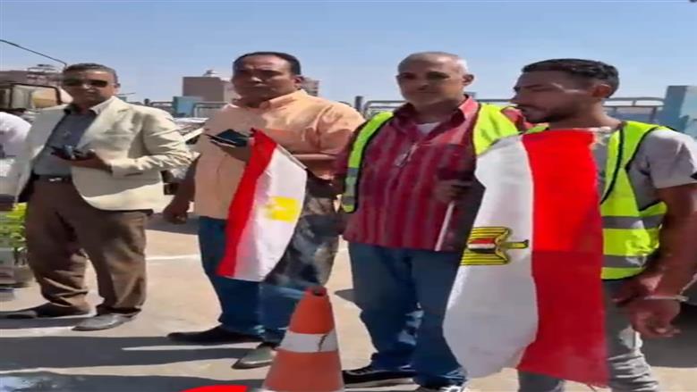 أجواء مباراة مصر والأرجنتين تحول عملية اصطفاف المعدات بالوراق  لمظاهرة دعم للفراعنة