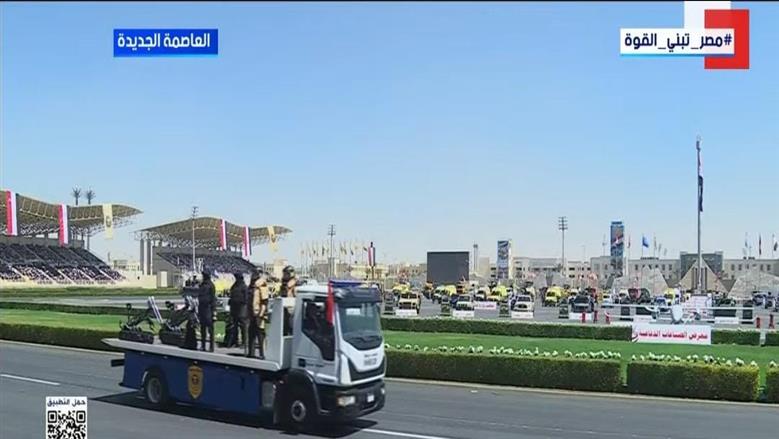 قوات التعامل مع المفرقعات وعنصرين من عناصر الـ k9 وروبوتات التعامل مع العبوات الناسفة