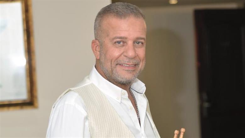 الفنان شريف منير: حكم مباراة الأرجنتين لم يكن عادلًا.. ومصر كانت تستحق الفوز
