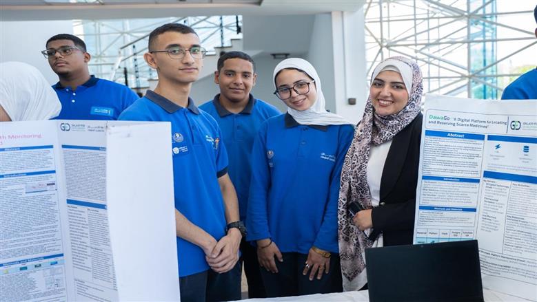 طلاب مدارس وي للتكنولوجيا التطبيقية يقدمون مشروعات متميزة تقدم حلولاً مبتكرة للمجتمع