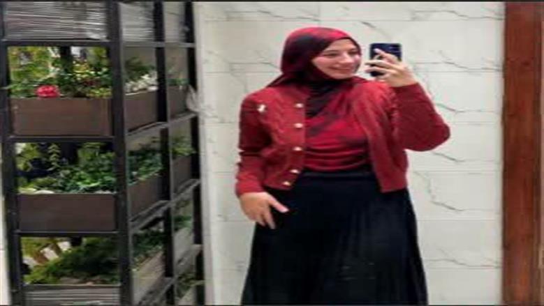 الطالبة يارا السيد مصلحى الأولي علي الشهادة الإعدادية في محافظة مطروح