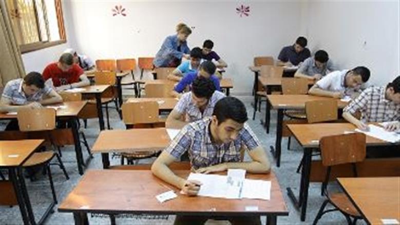 طلاب الثانوية العامة