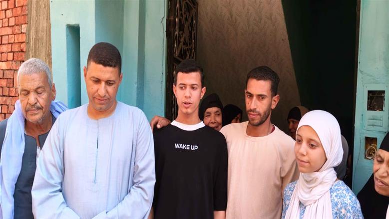 الأول على الجمهورية في الدبلومات الفنية: اجتهدت وربنا وفقني.. وسألتحق بالهندسة