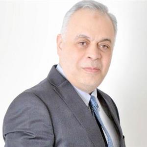 أشرف زكى