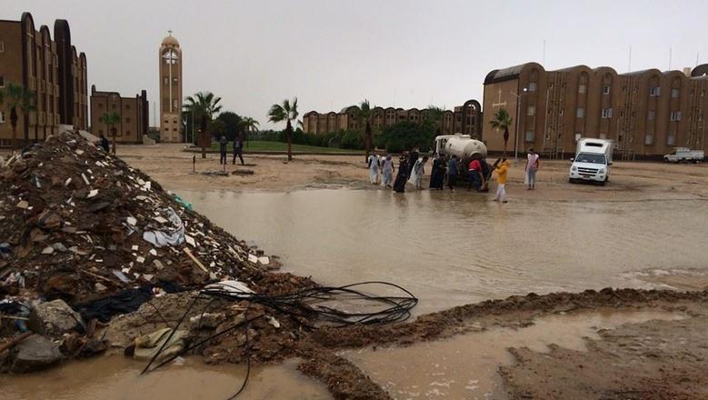 &quot;دير السريان&quot;: الأمطار دمرت شبكة الكهرباء والصرف وقبة مخزن الكنيسة الأثرية