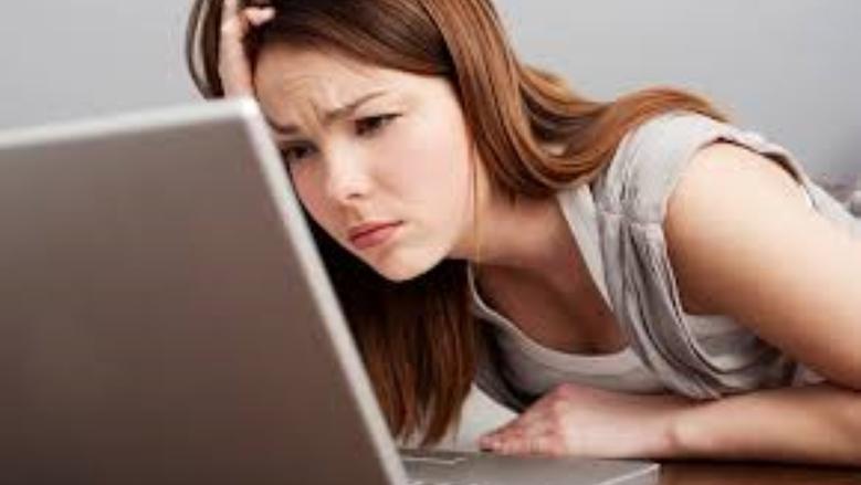 كيف تتخلص من الملل أثناء العمل؟.. 7 طرق تساعدك 