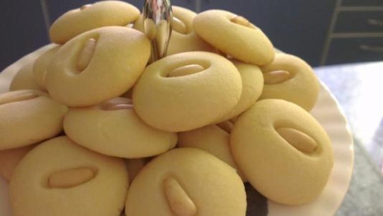 طريقة عمل الغريبة الناعمة دون تشقق.. «طعم وريحة زي المحلات»