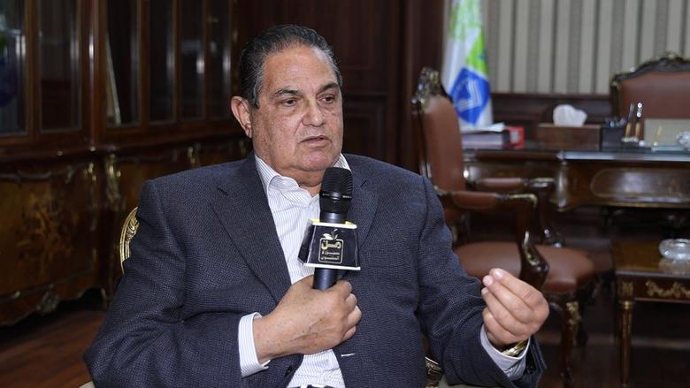 عاجل| بعد بيان البنك المركزي.. القصة الكاملة لمديونية رجل الأعمال محمد الخشن