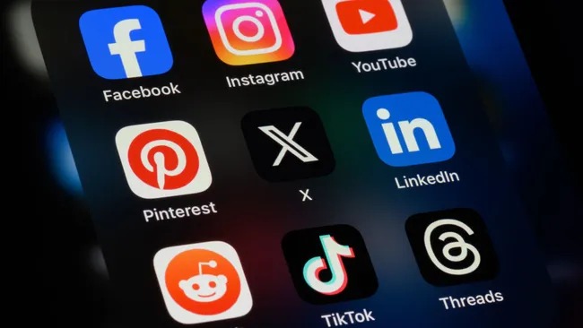 منصات التواصل