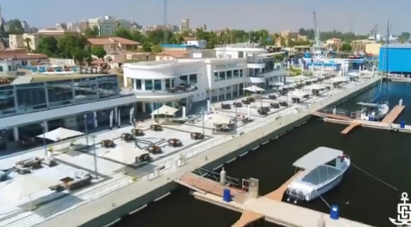 مارينا اليخوت في قناة السويس