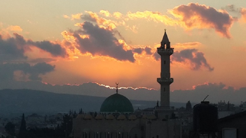 الأذان