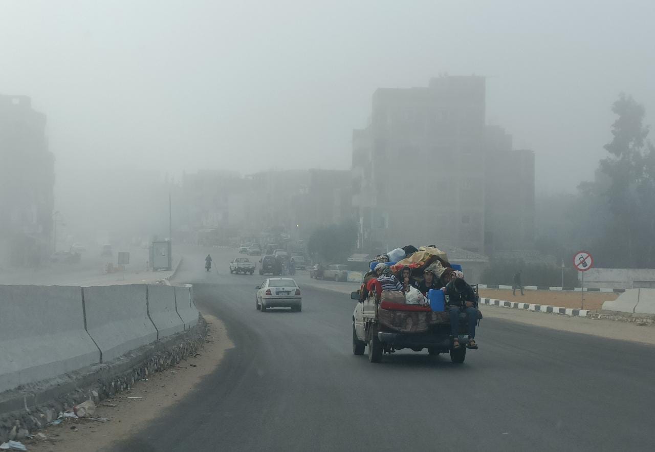 شبورة كثيفة تحجب الرؤية على طريق الإسماعيلية الزقازيق الزراعي