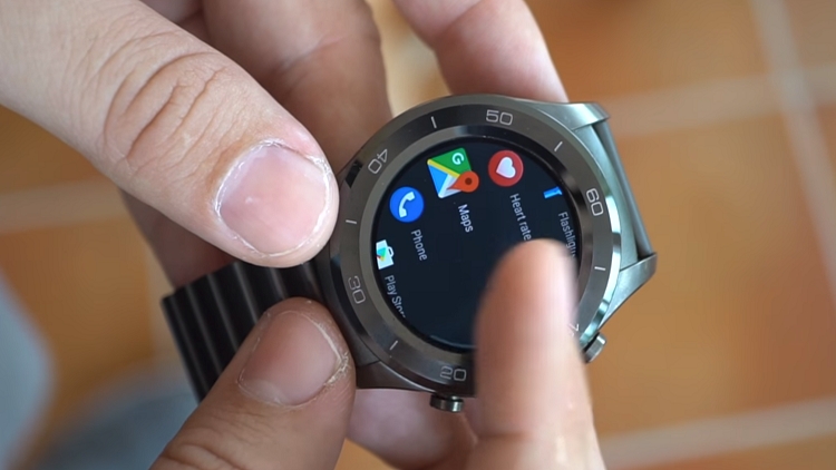 أعلنت شركة هواوي الصينية عن نيتها التأخر بطرح الجيل الثالث من ساعاتها الذكية Huawei Watch 3، بعد تأكيدها منذ مدة نيتها طرح هذه الساعات خلال معرض Mobile World Congress 2018.