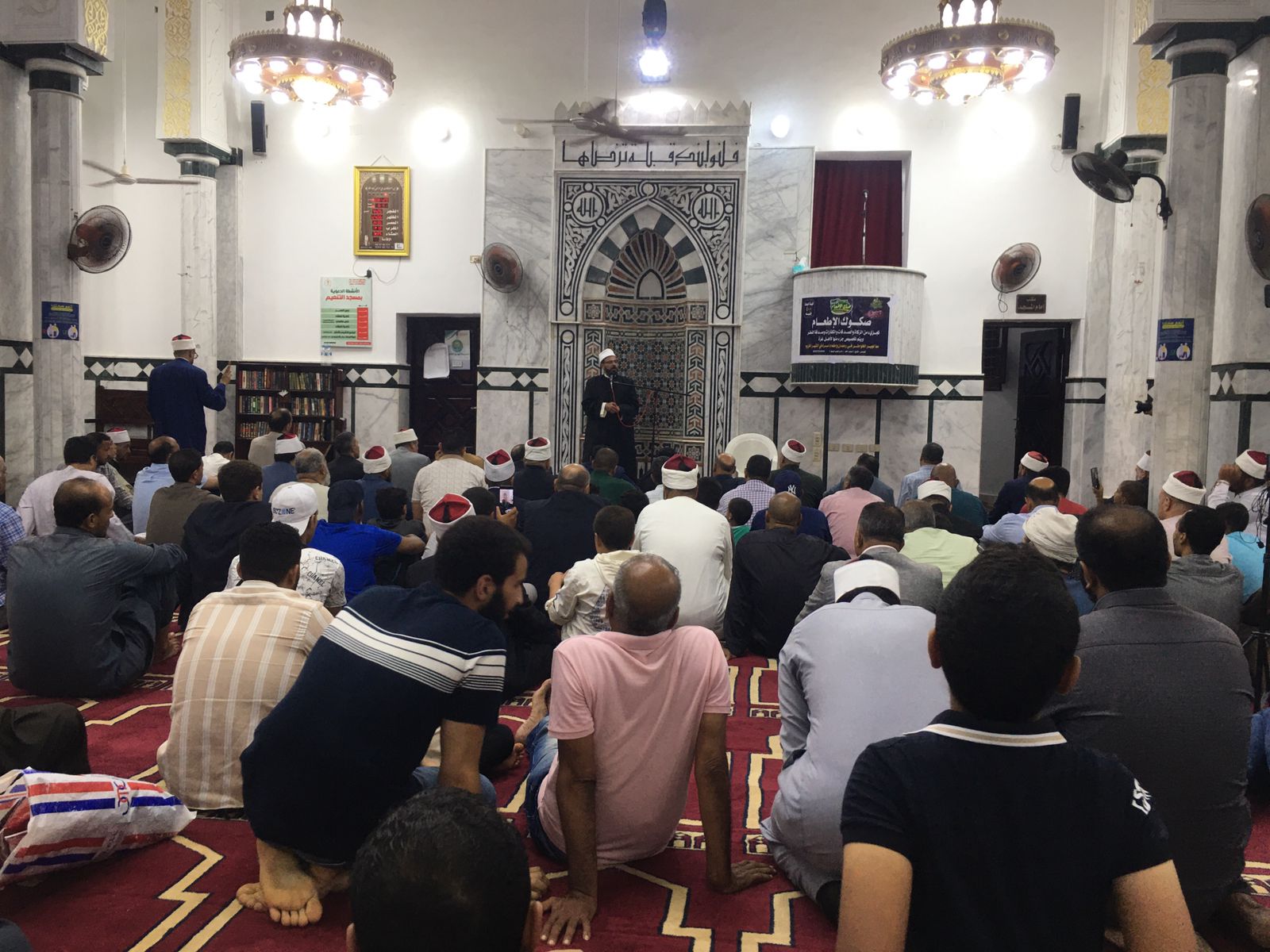 خلال حديث وكيل أوقاف مطروح عن الرسالة المحمدية في مسجد عمرو بن العاص بمطروح
