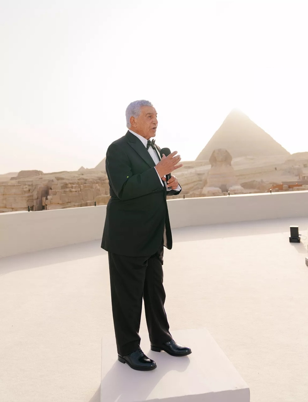 زاهي حواس