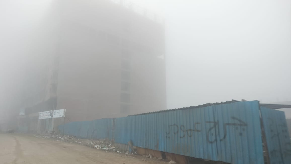 شبورة كثيفة على الطرق ضمن الطقس في الفيوم اليوم