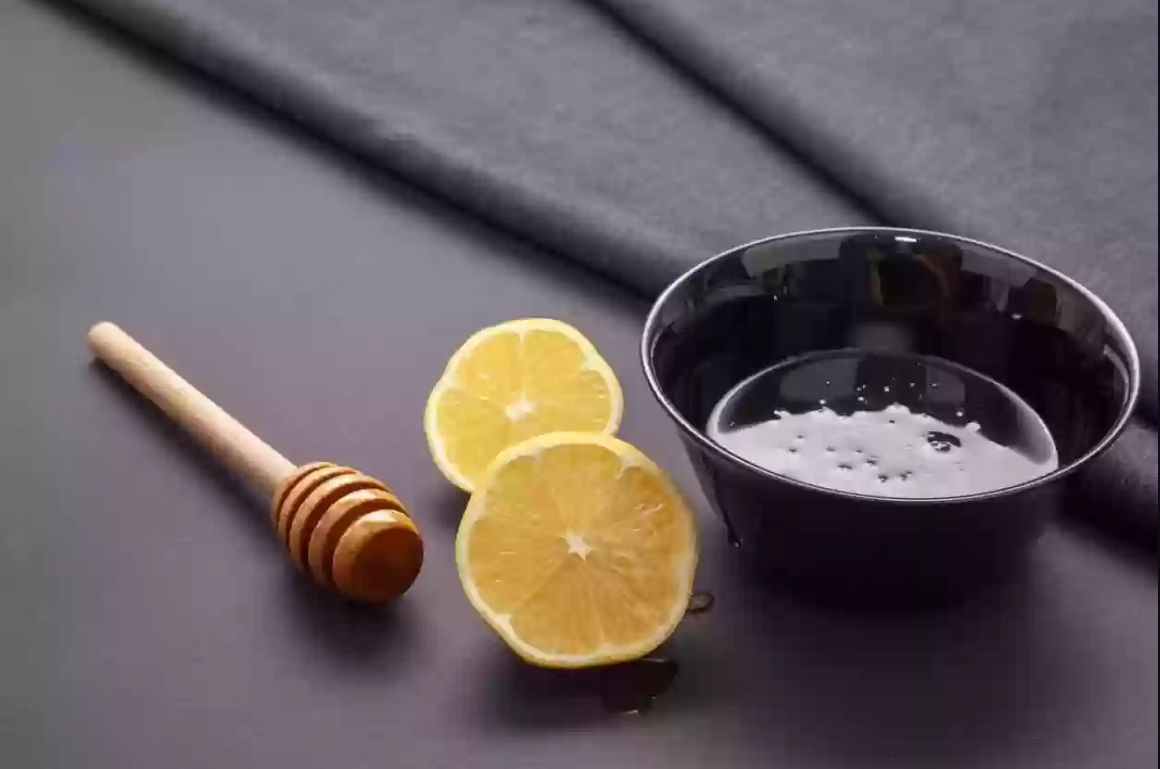 العسل الأسود بالليمون