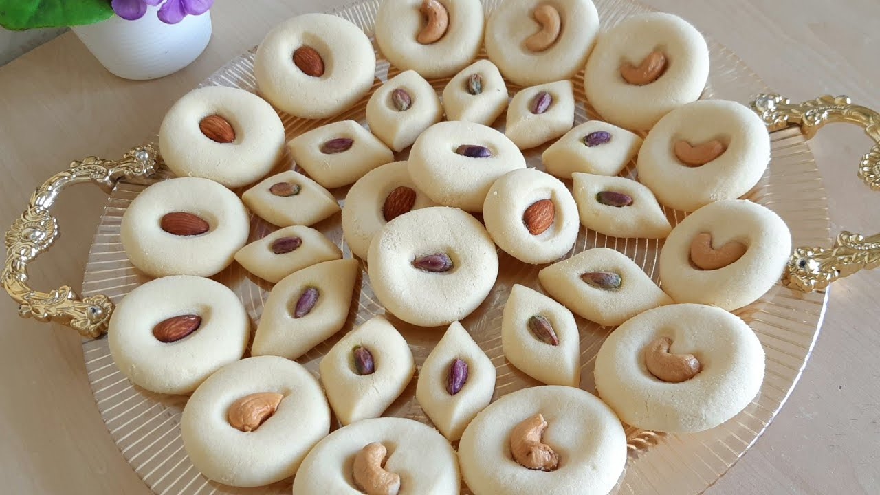 الغريبة