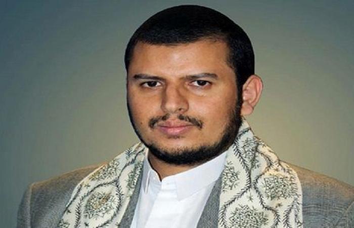 أكّد زعيم المتمرّدين في اليمن عبد الملك الحوثي الأربعاء أنّ مقاتليه لن يستسلموا أبداً، في تعهّد ينذر بمعركة شرسة في مدينة الحُديدة الخاضعة لسيطرة قوّاته والتي تحاول القوات الحكومية المدعومة من السعودية استعادتها.