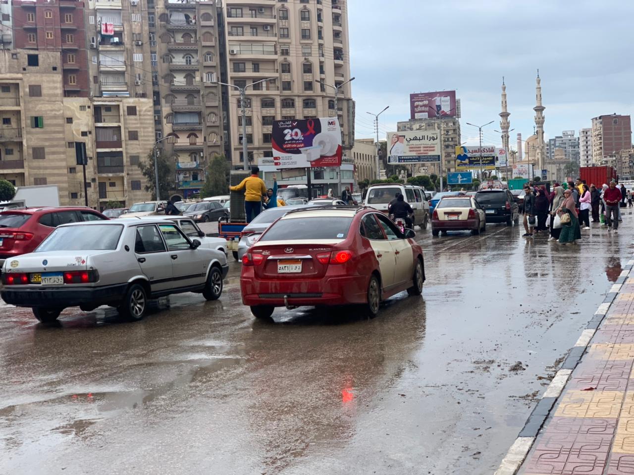 أمطار غزيرة ورياح تضرب مدينة المنصورة.. «أواخر الشتاء»