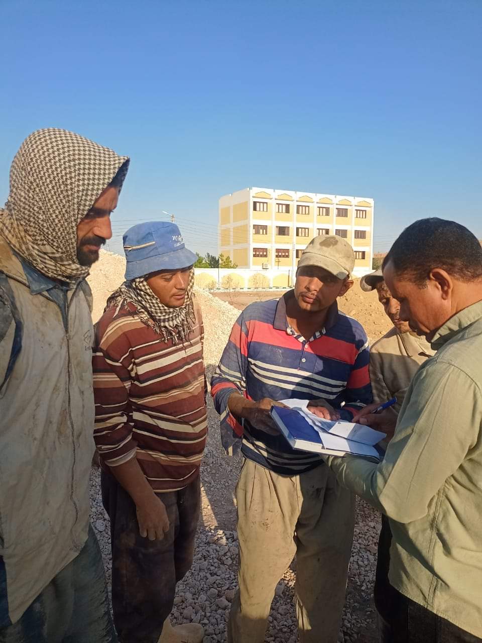 العمالة الغير منتظمة بالوادي الجديد