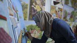 رسامون سوريون يفتتحون معرضا فنيا في أسطنبول بمناسبة ذكرى أحداث سوريا