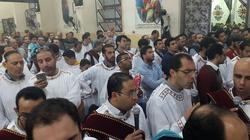 الأقباط يحتفلون بعيد الصليب والكنائس تقيم القداسات