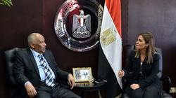 "نصر" تبحث مع وزير التعاون الدولي السوداني التنسيق بين البلدين