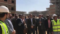 وزير الإسكان يتفقد أول عينات التشطيب بوحدات "سكن مصر" بأكتوبر