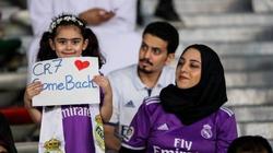 بالصور| كيف عبرت جماهير "ريال مدريد" عن اشتياقها لرونالدو؟