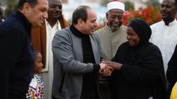 السيسي يأمر بدخول غرب سهيل «حياة كريمة» بعد جولة تفقدية وسط الأهالي