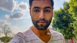 «أحمد» يبتكر طرفا صناعيا باستخدام طابعة ثلاثية الأبعاد: بحاول أساعد الناس