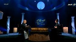 شيخ العرافين لشيرين رضا: نور بنتك زعلانة من ولاد عمرو دياب.. والفنانة: أنت مخرف