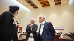 البابا تواضروس يستقبل مجدي يعقوب في زيارته لملتقى الشباب بلوجوس «صور»