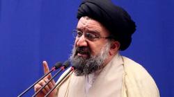 آیة الله خاتمي: الصوت المرفوع نیابة عن ترامب ونتنیاهو لا یمثل الشعب